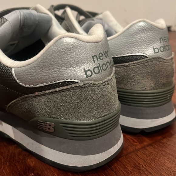 New balance sneakers 515 size 9  Good condition - Picture 5 of 5